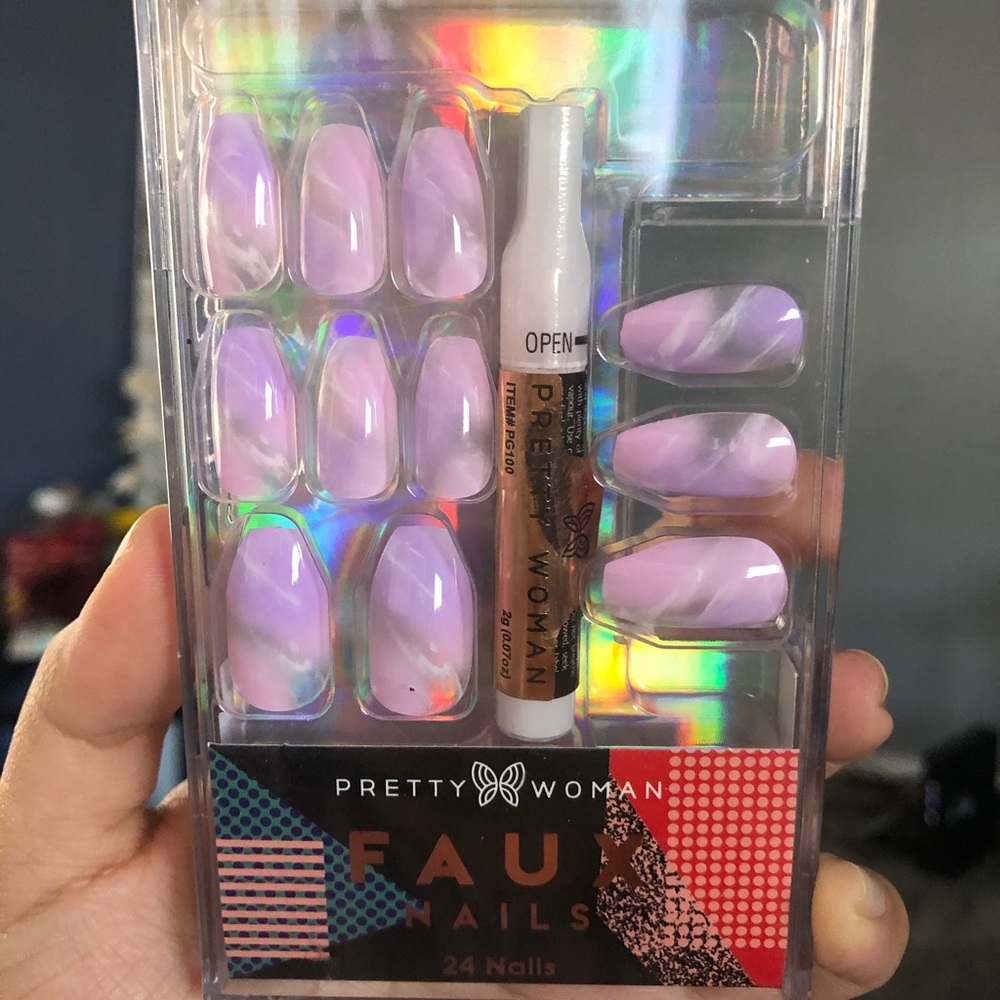Pink/purple marble fake nails